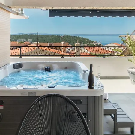 Luxury Nea شقة ماكارسكا