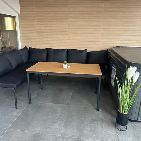 Luxury Nea شقة ماكارسكا