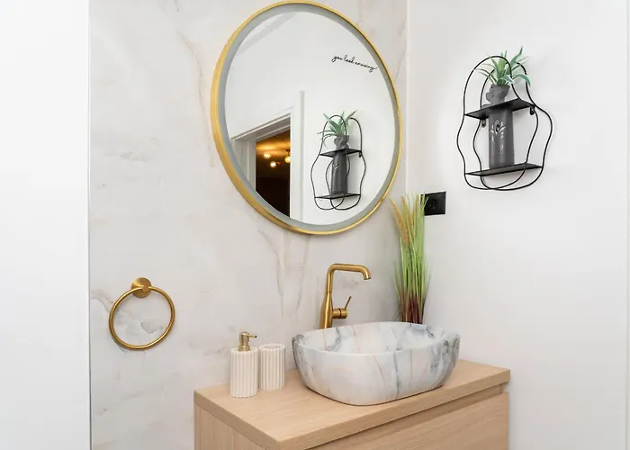 Luxury Nea ماكارسكا
