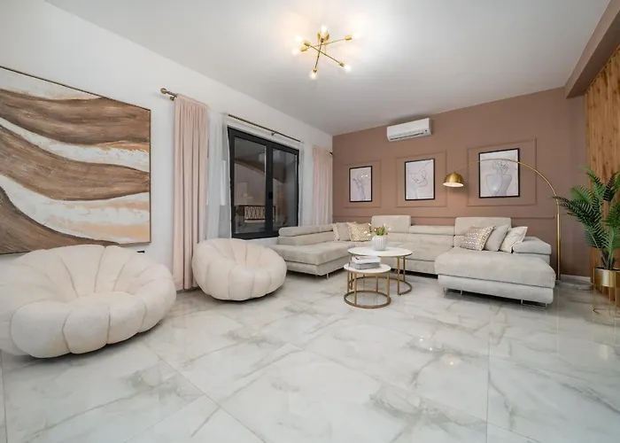 Luxury Nea شقة ماكارسكا