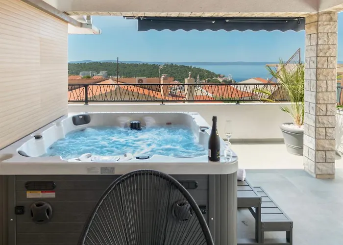 Luxury Nea شقة ماكارسكا