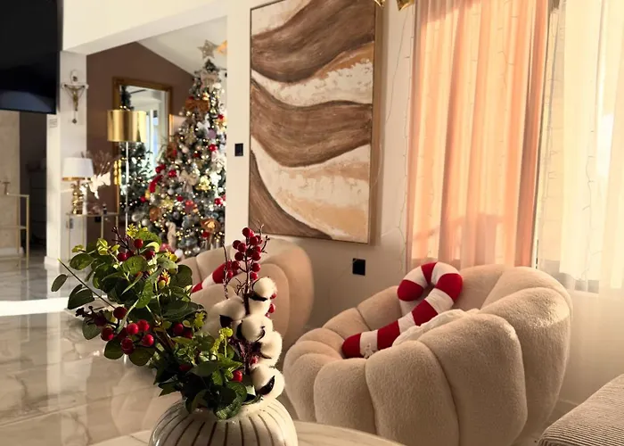 Luxury Nea ماكارسكا