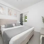 公寓 Penthouse Nea With Jacuzzi And Sea View