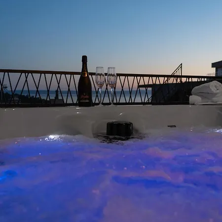 Apartment Luxury Dream House Nea With Jacuzzi