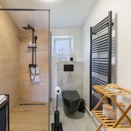 Luxury Dream House Nea With Jacuzzi Apartment *