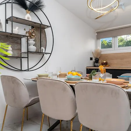 Luxury Nea Lejlighed