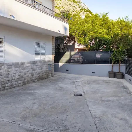 Luxury Dream House Nea With Jacuzzi Makarska