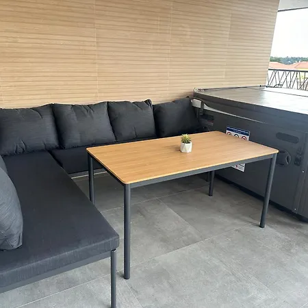 Appartement Luxury Nea With Jacuzzi And Sea View Makarska